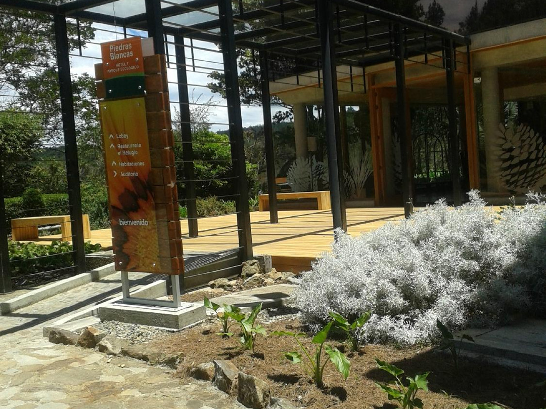 Hotel y Parque Ecologico Piedras Blancas – Parque Arvi (Santa Elena)