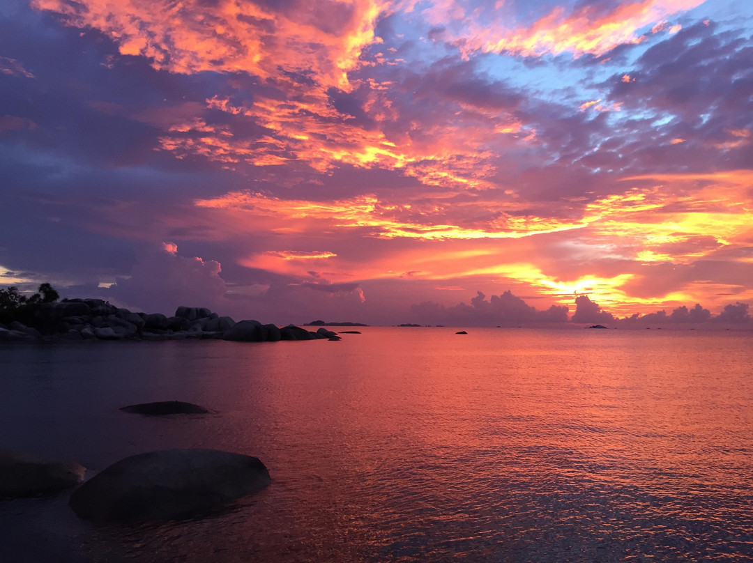 Tanjung Tinggi Beach-勿里洞岛必去景点