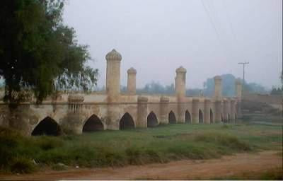 Mughal Bridge景点图片