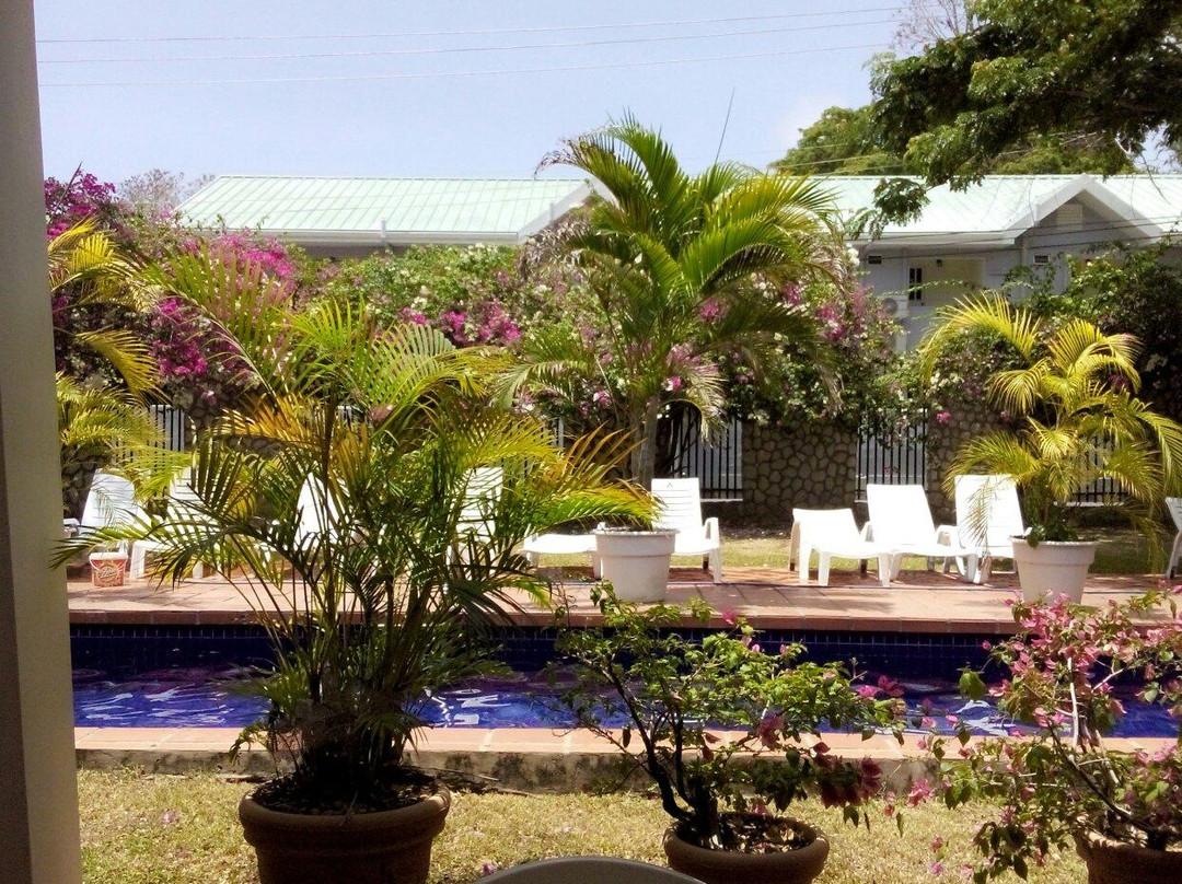 Summerland Suites