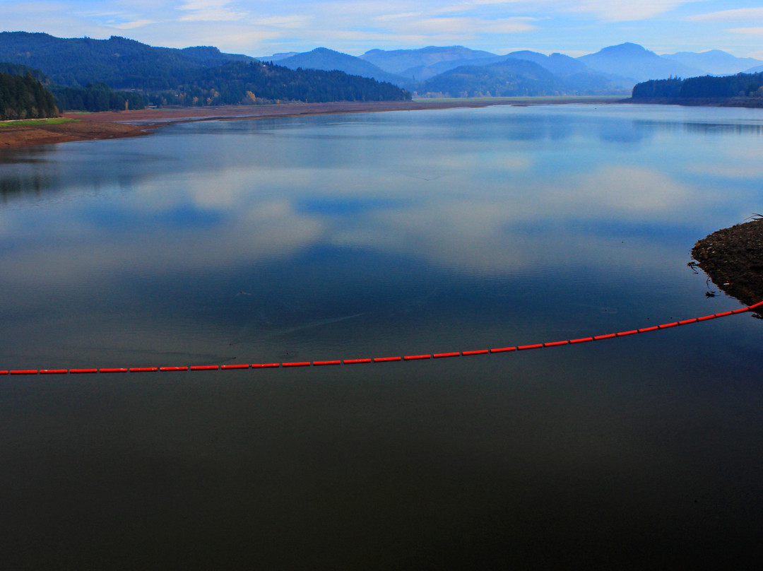 Row River Trail景点图片