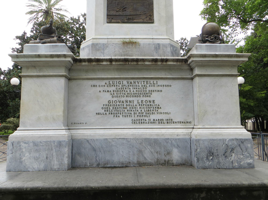 Monumento a Luigi Vanvitelli景点图片