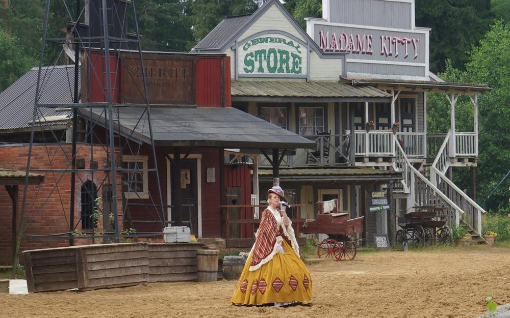 High Chaparral Hotel
