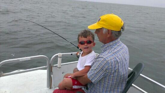 Fish Tales Fishing Charters-钦科蒂格岛必去景点