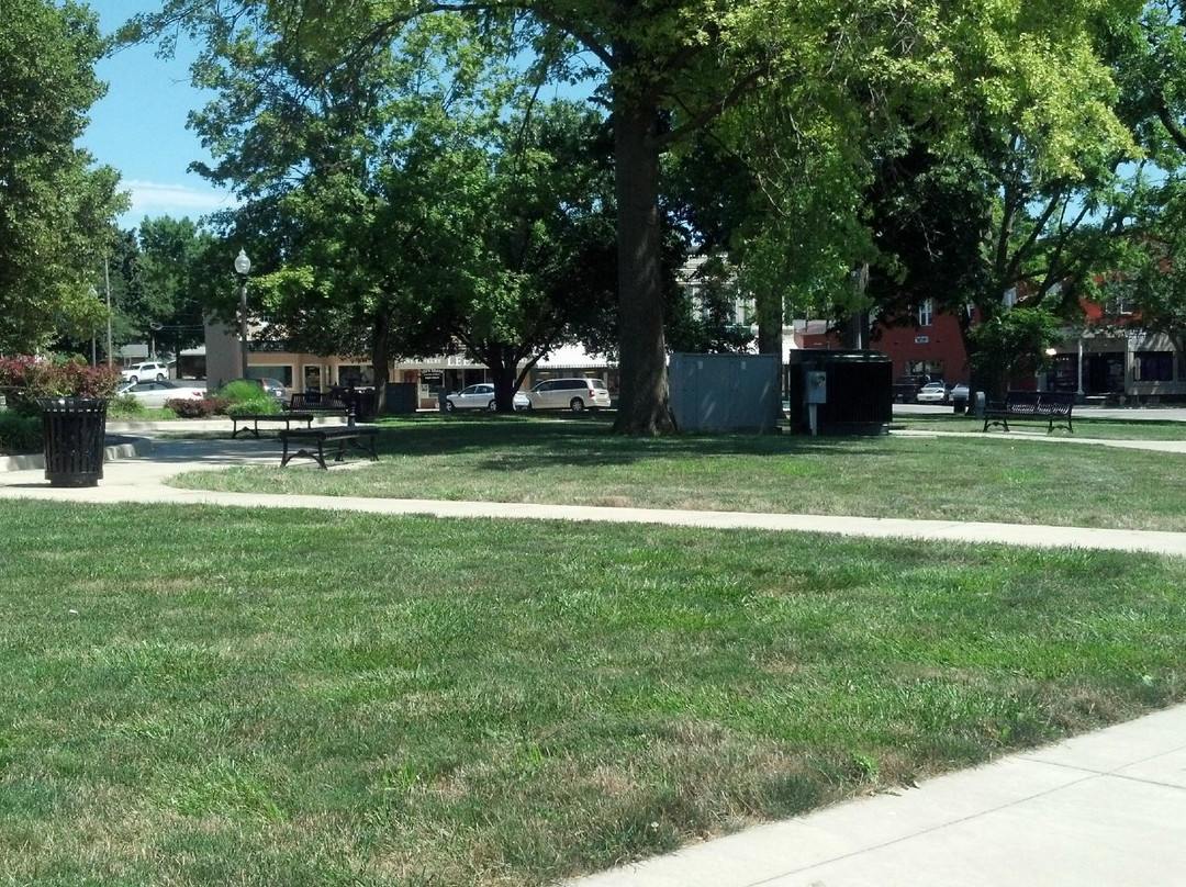 Plaza Square-Highland必去景点