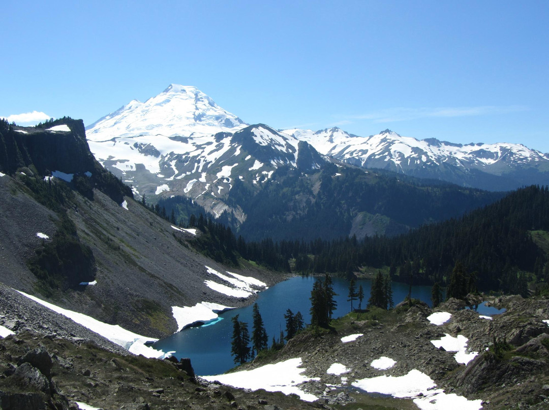Chain Lakes Loop景点图片