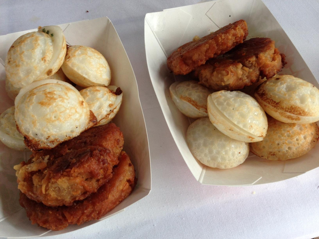 Wat Mongkolratanaram - The Thai Buddhist Temple
