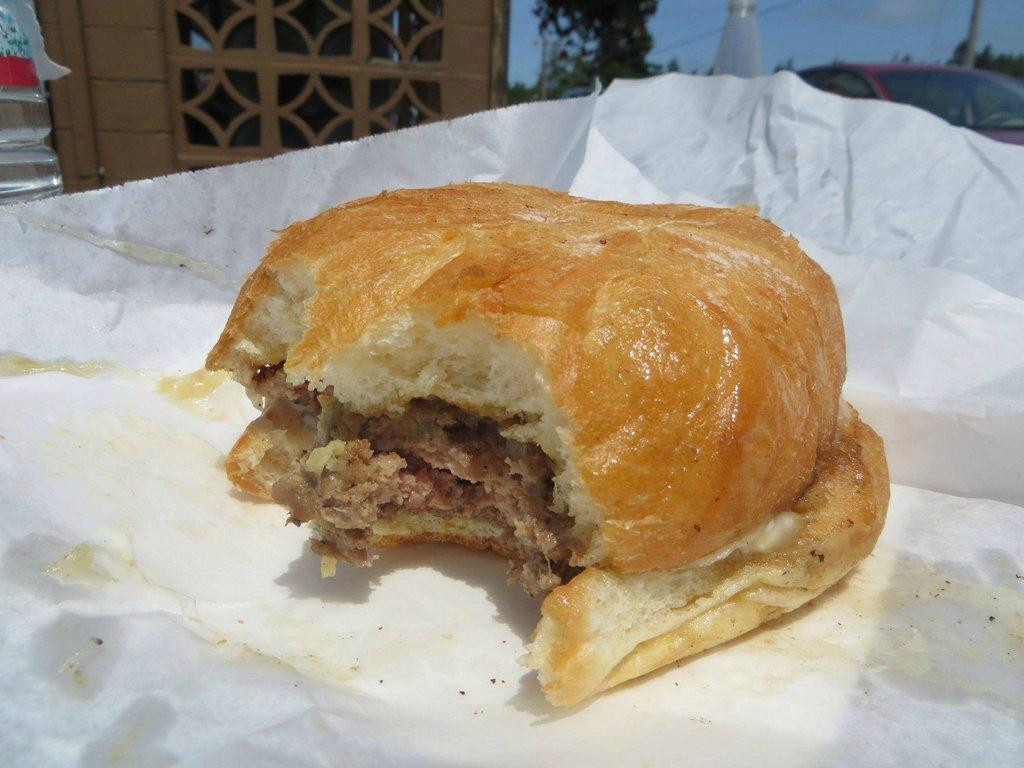 Langlois餐馆和美食-Langlois Market and Deli