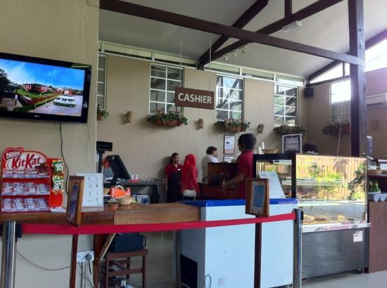 颠倒屋-担波罗里必去景点