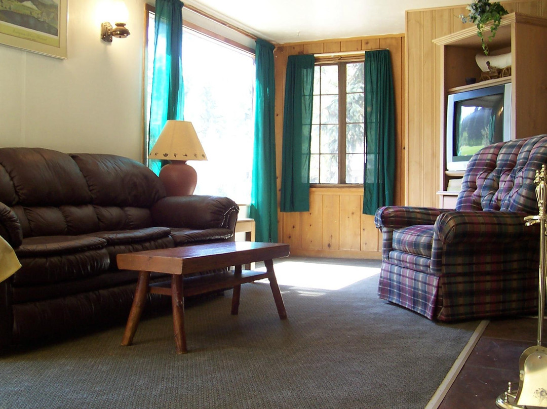 Bauers Spruce Island Chalets