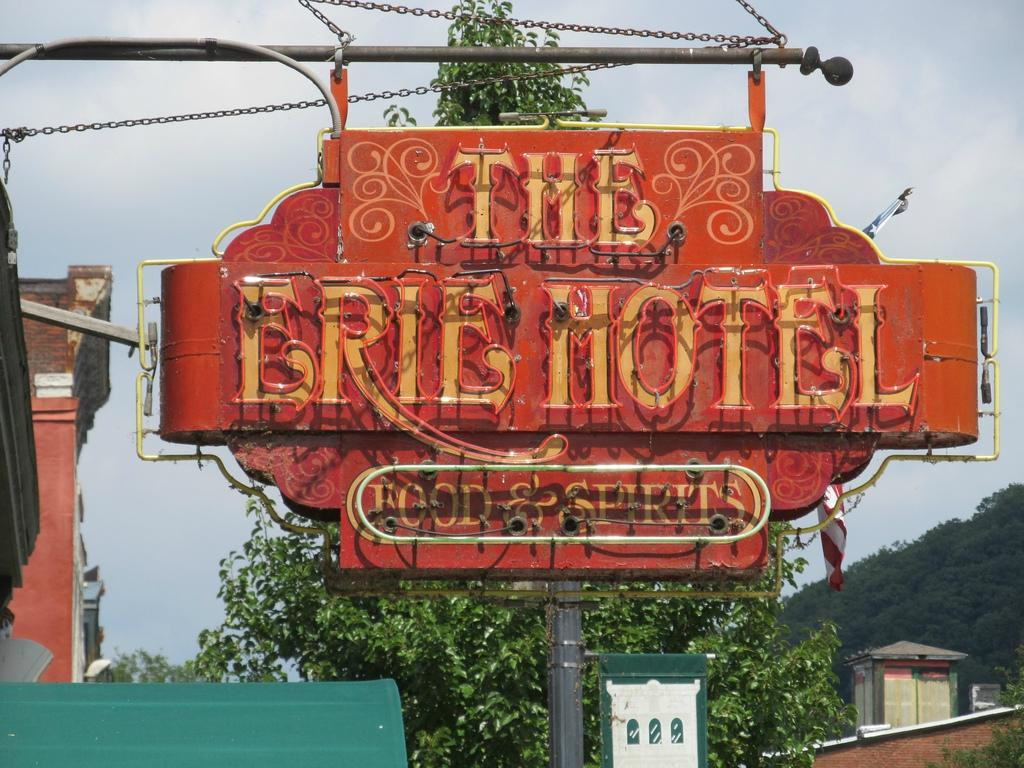 Erie Hotel主图