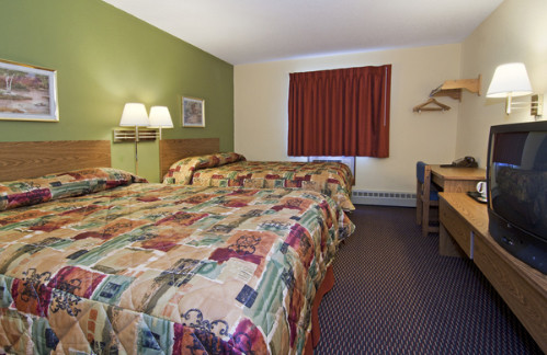 Burnsville Inn & Suites主图