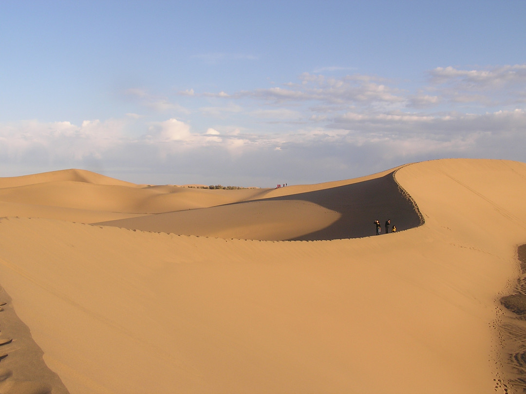 巴丹吉林沙漠-阿拉善右旗必去景点