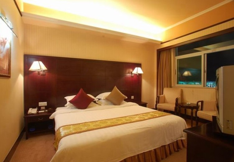 深圳维也纳3好连锁酒店机场店主图