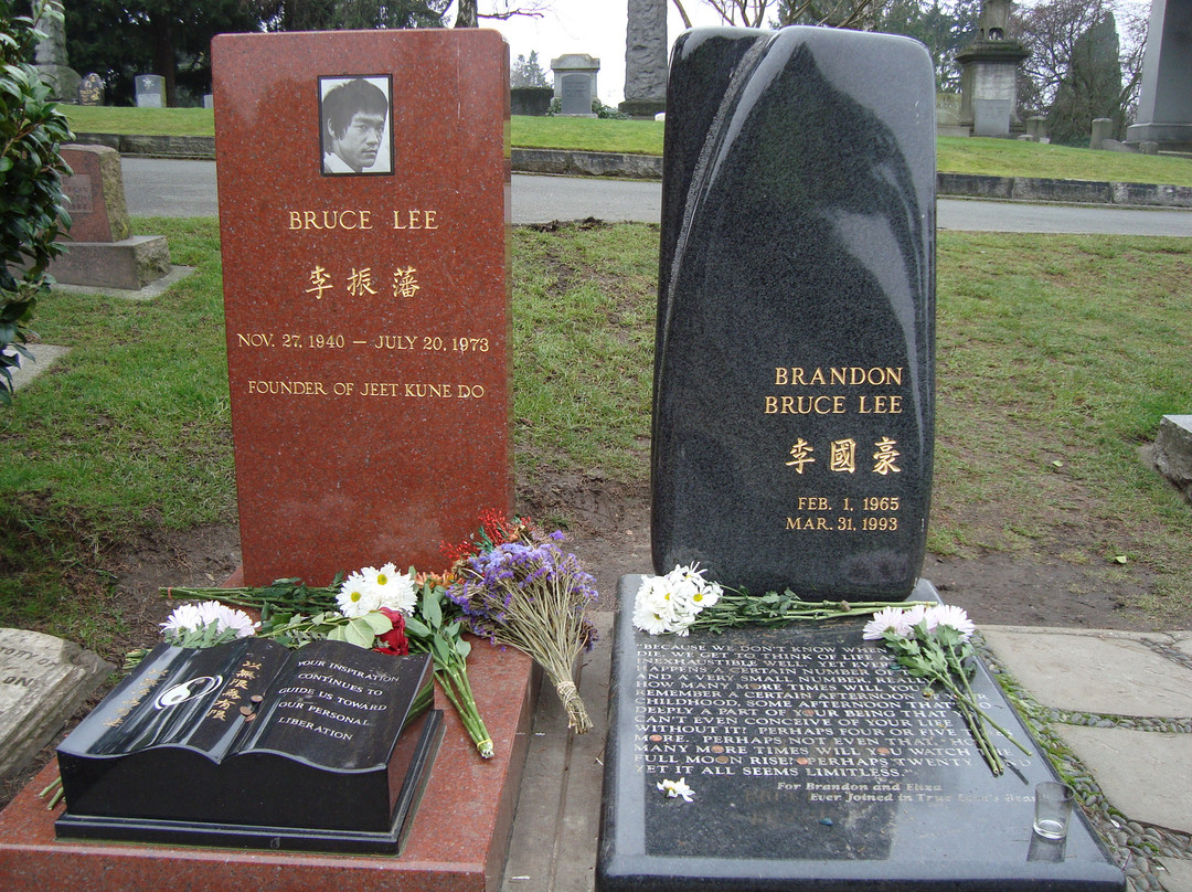 李小龙墓地景点图片
