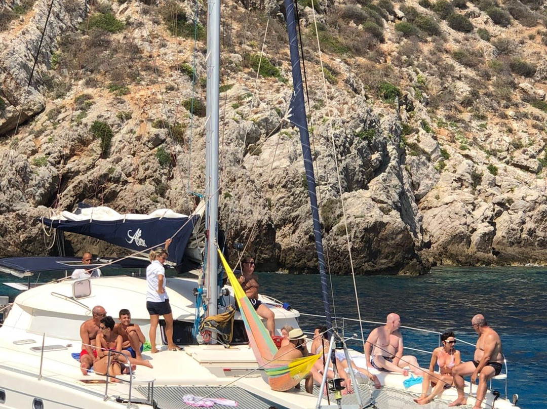 Catamarano Alien Boat Tours-特拉帕尼省必去景点