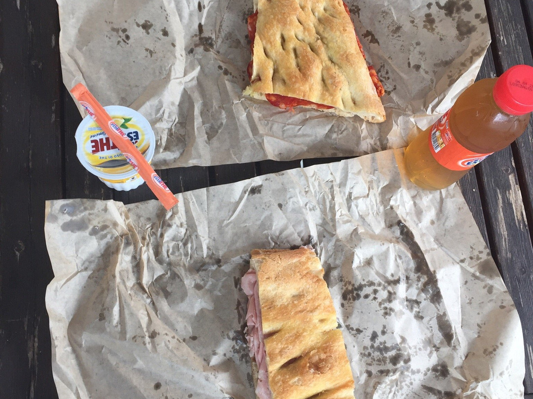 Migliana餐馆和美食-Antico Forno Santi