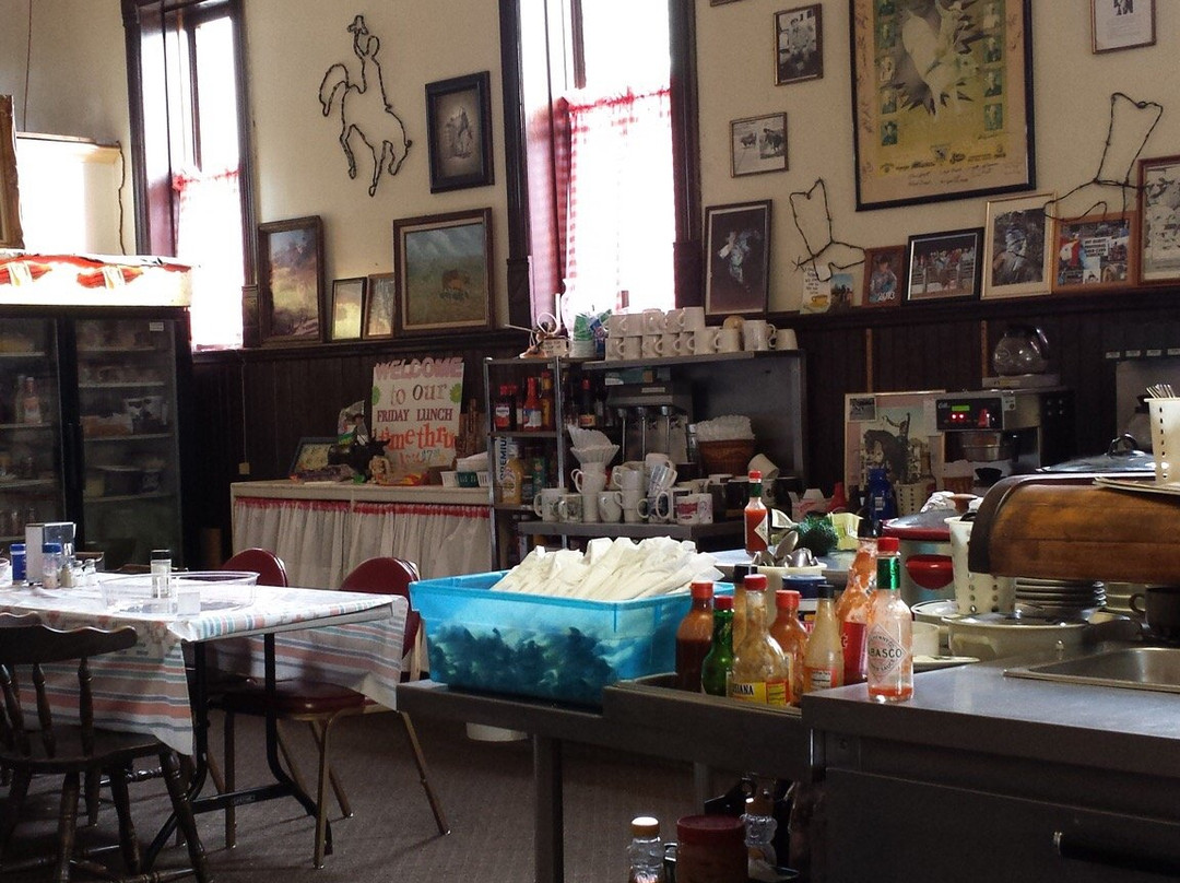 Monroe餐馆和美食-Cowboy Corral