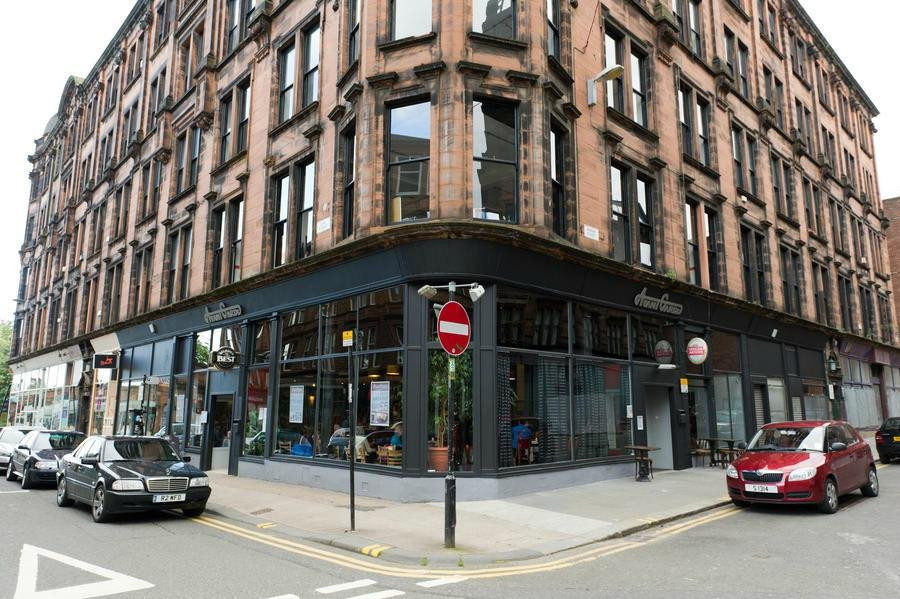 Avant Garde Live Music Bar and Restaurant