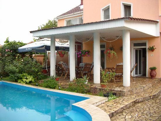 Pension Xo Residence