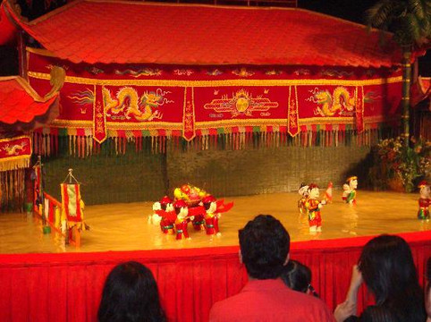 Water puppet show at Thao Dien Village-胡志明市必去景点