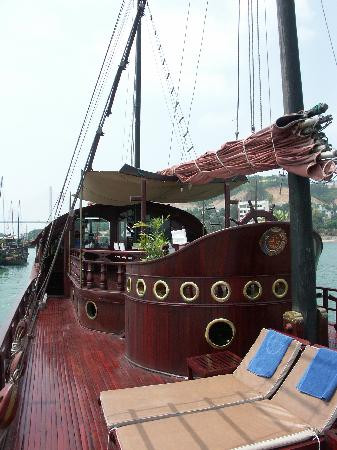 下龙湾旅游景点-Bai Tu Long Bay