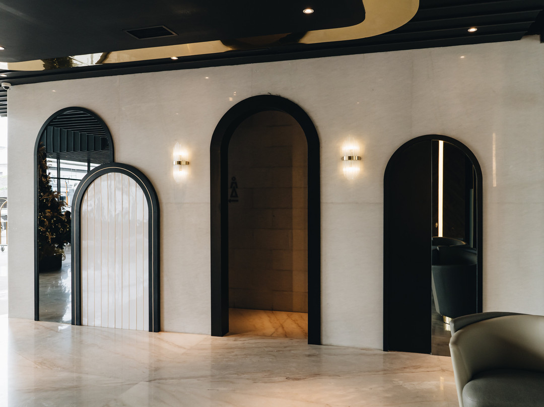 Grand Central Premier