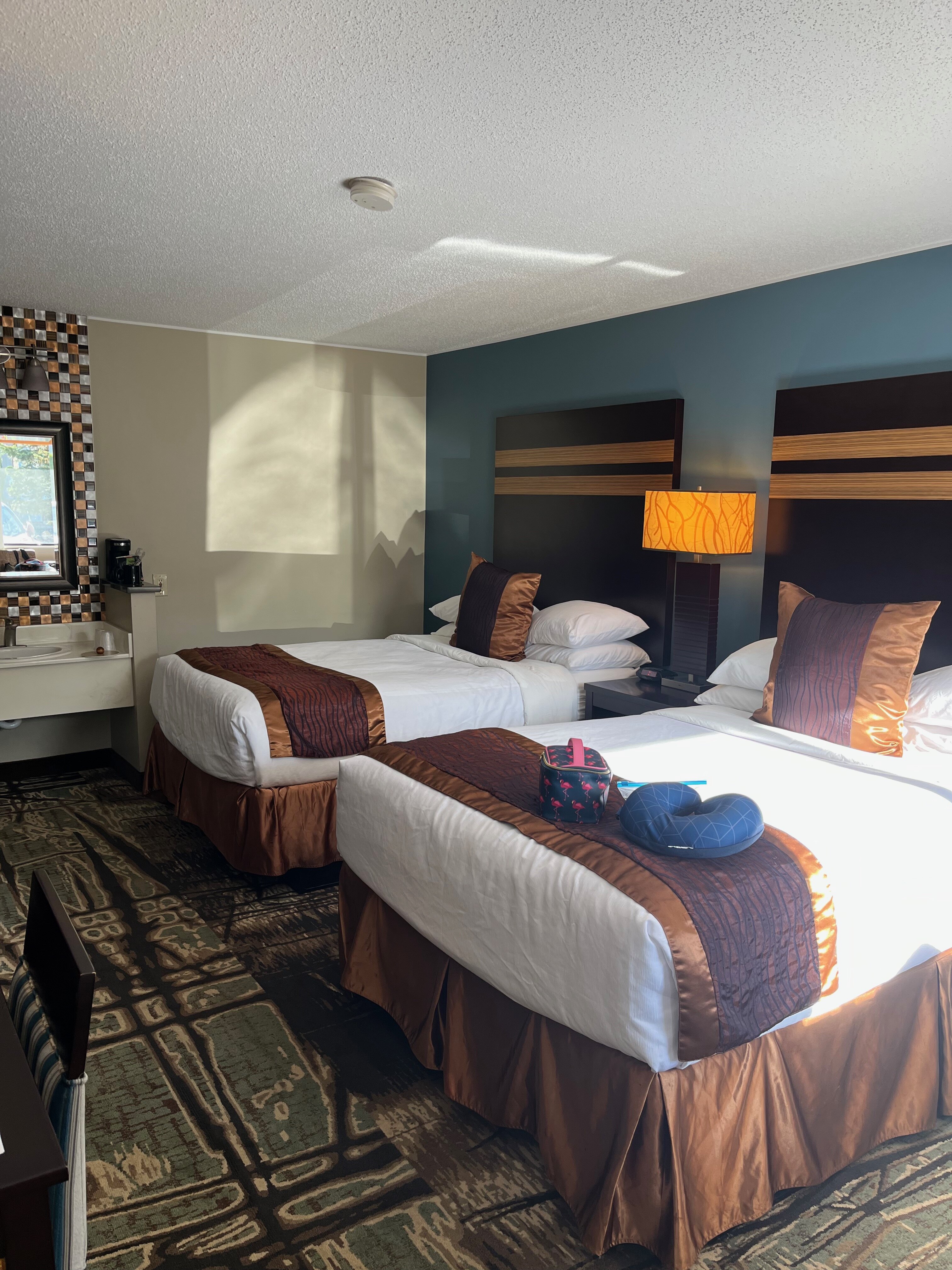 Gateway Inn & Suites-官方