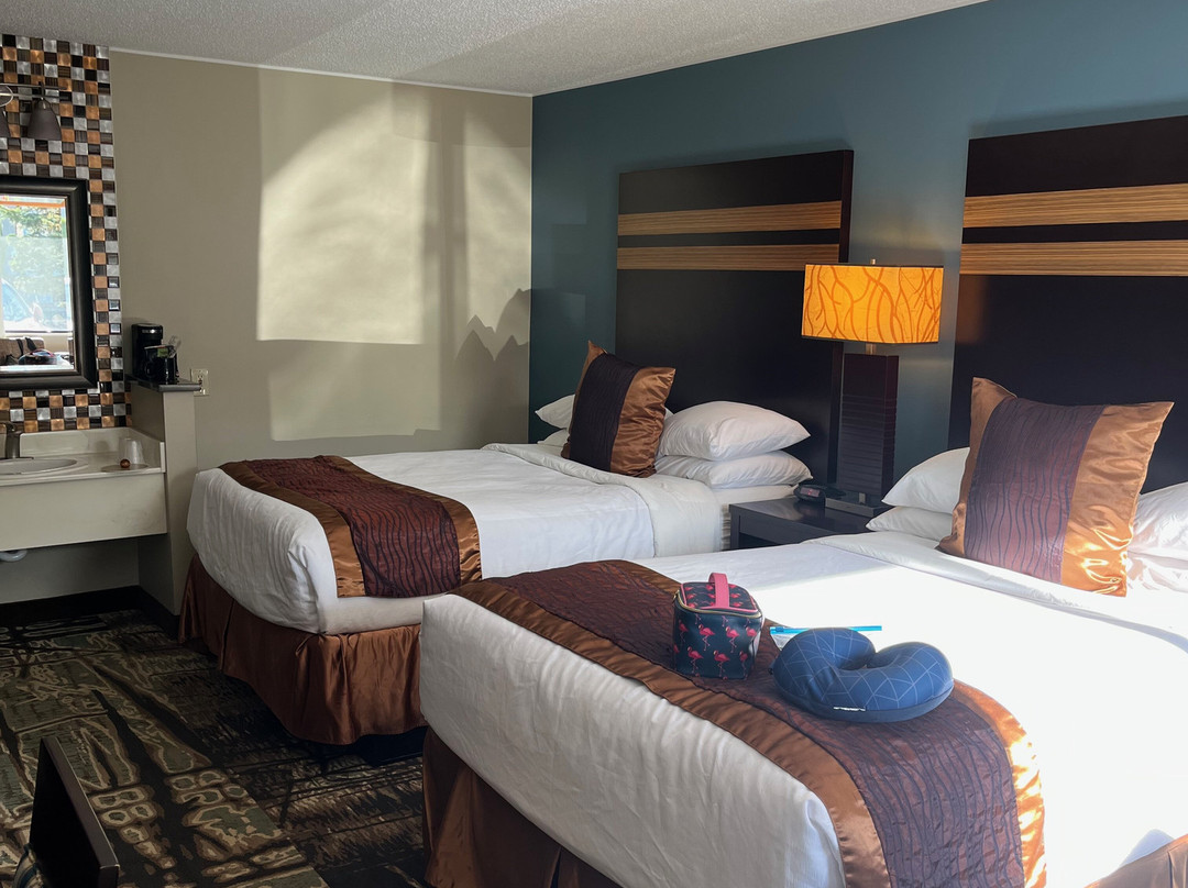 Gateway Inn & Suites主图