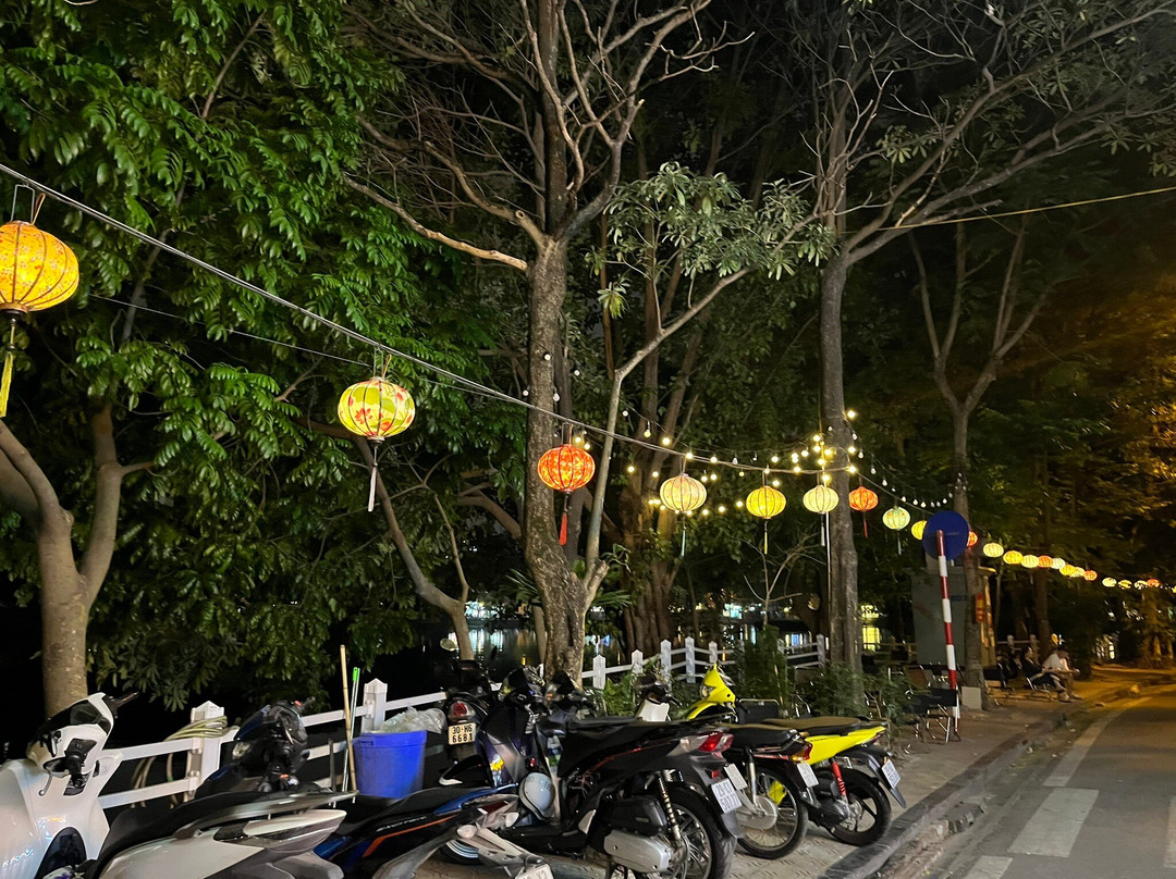 摩托车城市观光-河内必去景点
