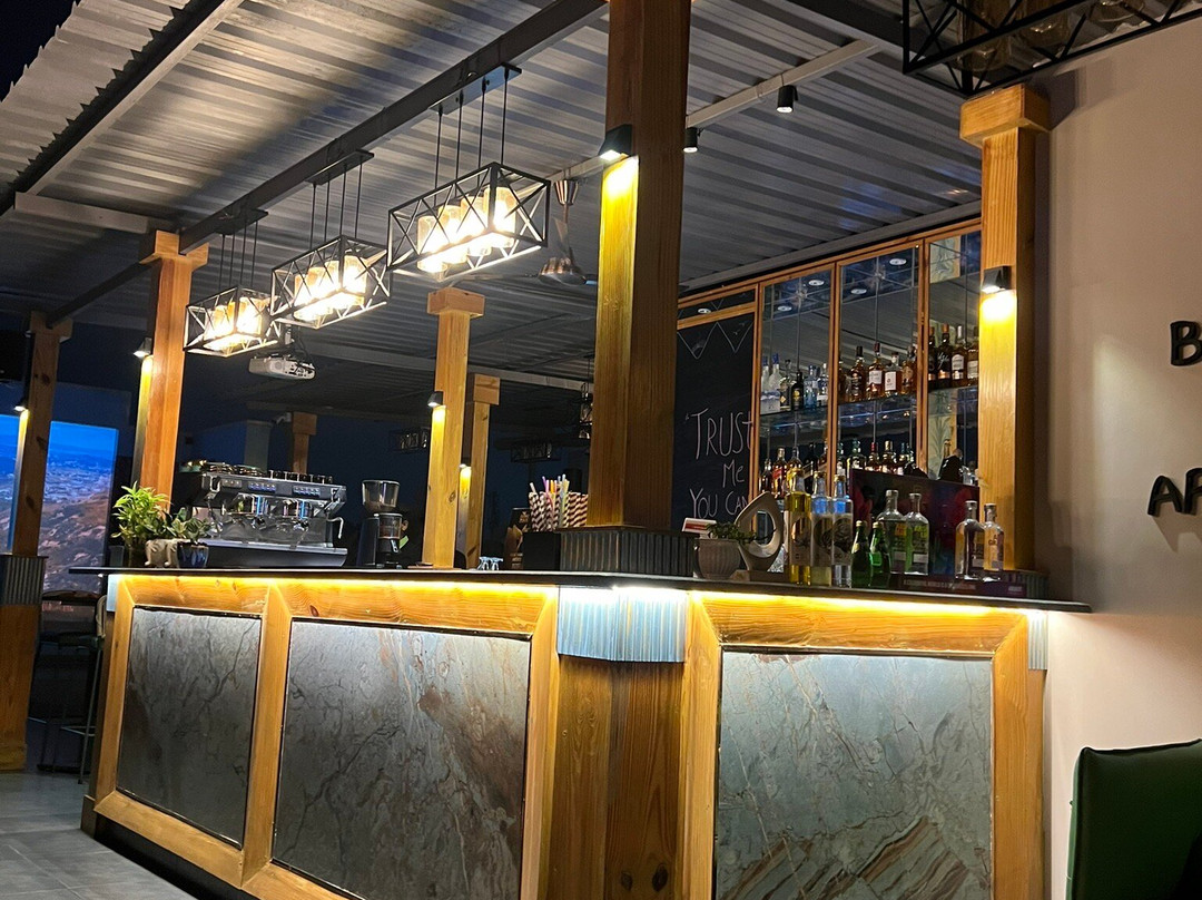Cosmo Bar & Bistro