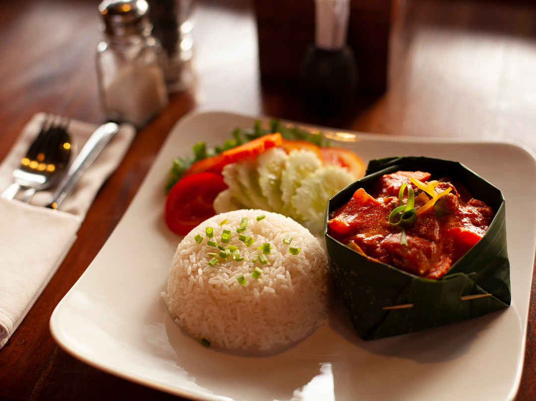 瑞奇提奇塔威酒店主图