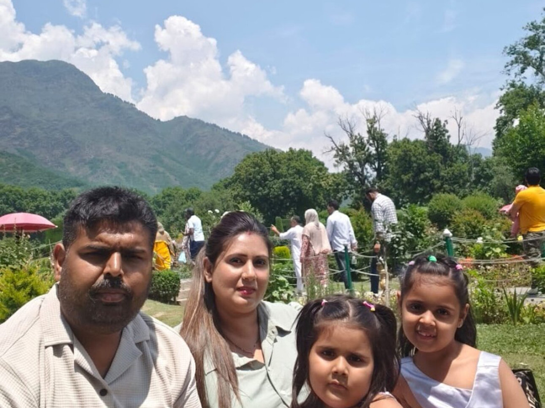 Online Holidays-斯利那加必去景点