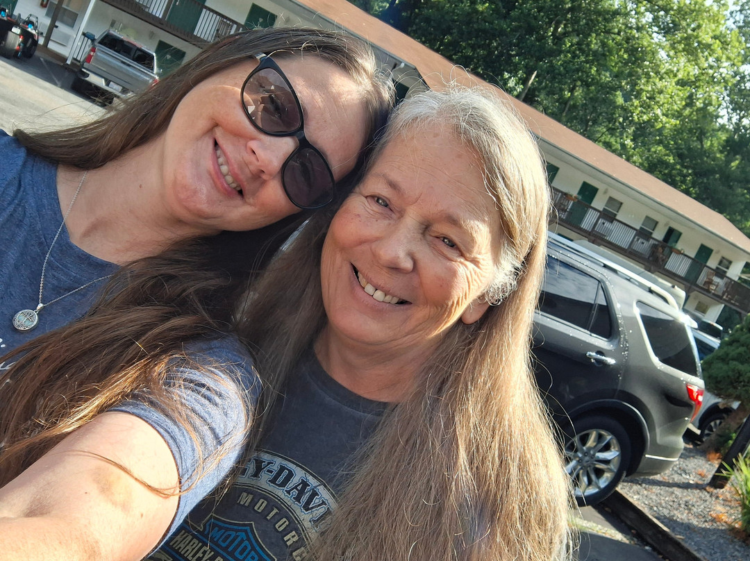 Maggie Valley Creekside Lodge主图