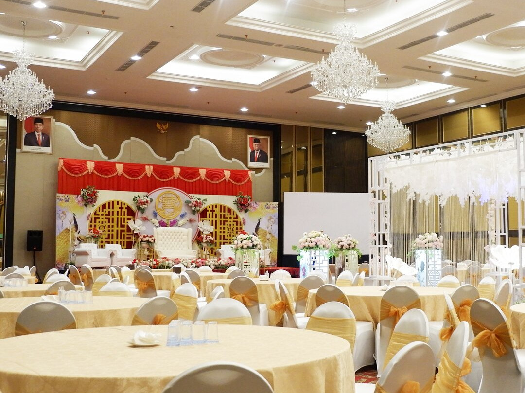 Mahkota Hotel Singkawang主图