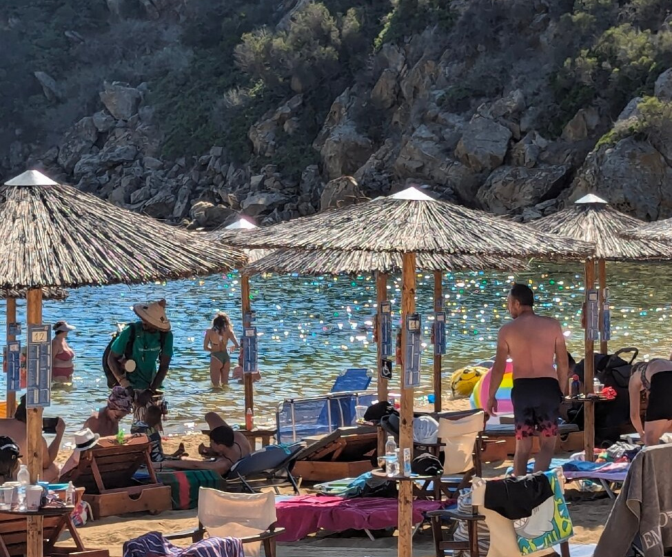 Karagatsia Beach景点图片