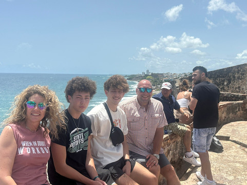 Jimmy's Tour & Taxi Service-多拉多必去景点