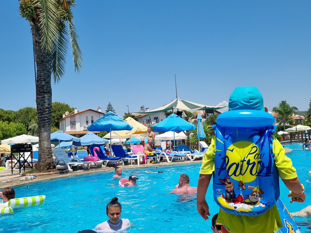 Armas Pemar Beach