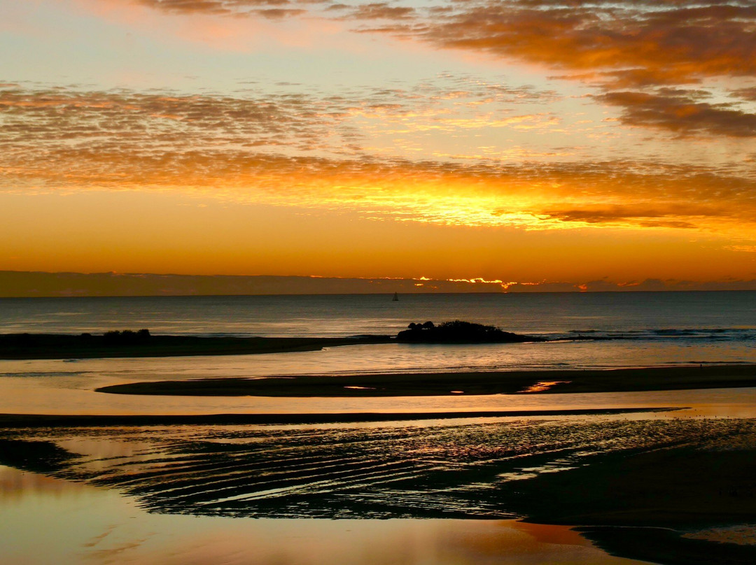 Waves Maroochy River主图