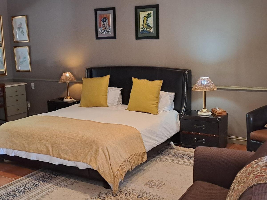 Housemartin Guest Lodge主图