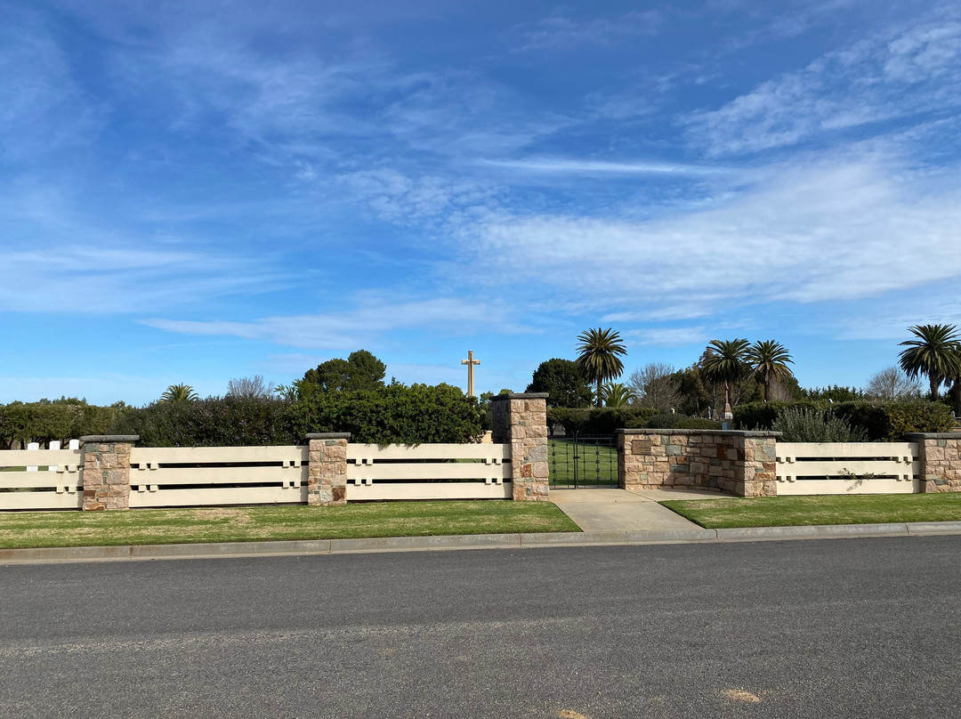 Bairnsdale Cemetery景点图片