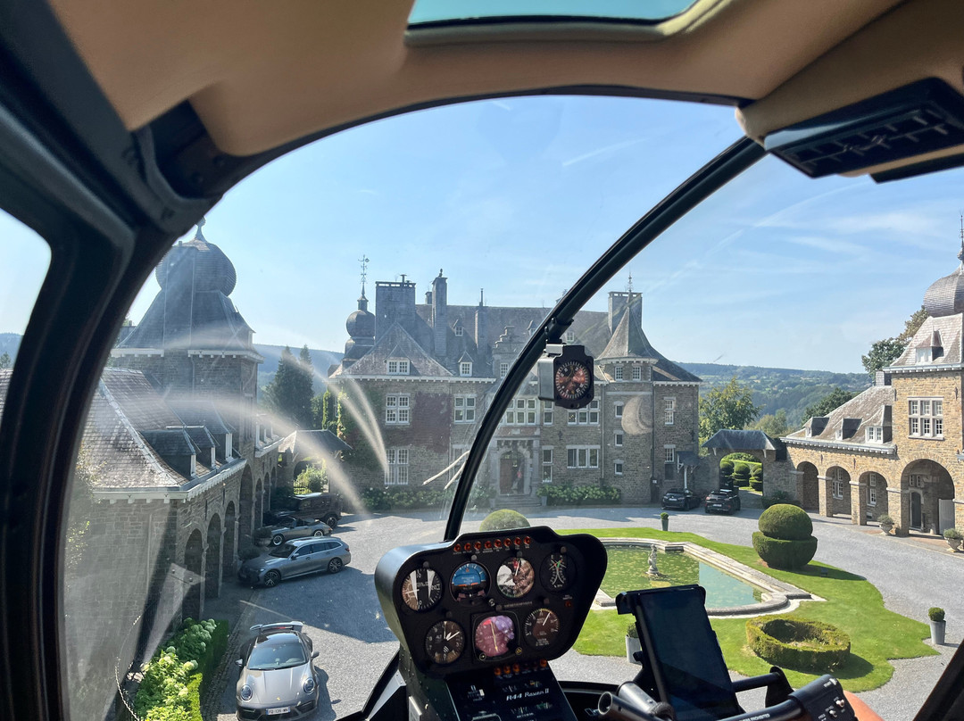 Heli Business景点图片
