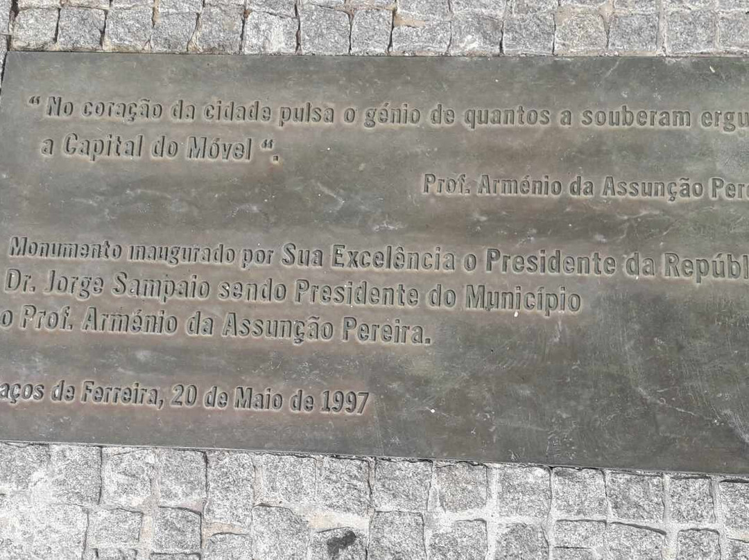Monumento Ao Marceneiro景点图片