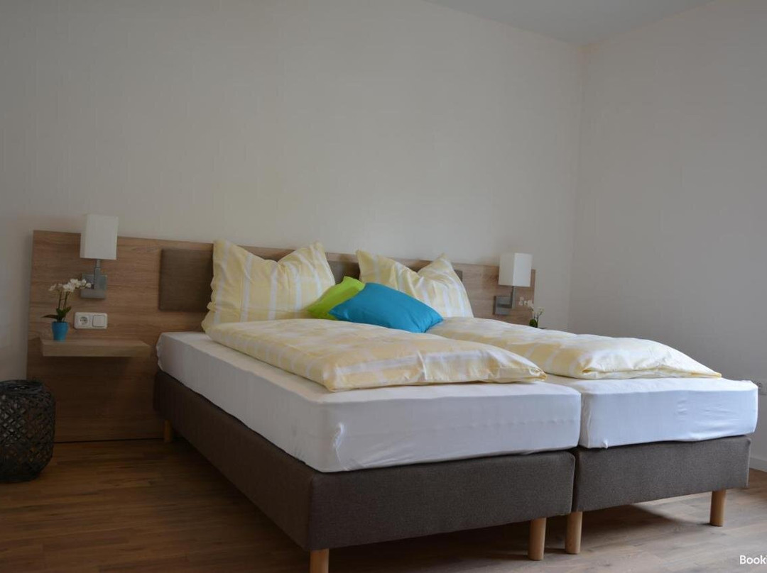 Zur Lahnbrucke主图