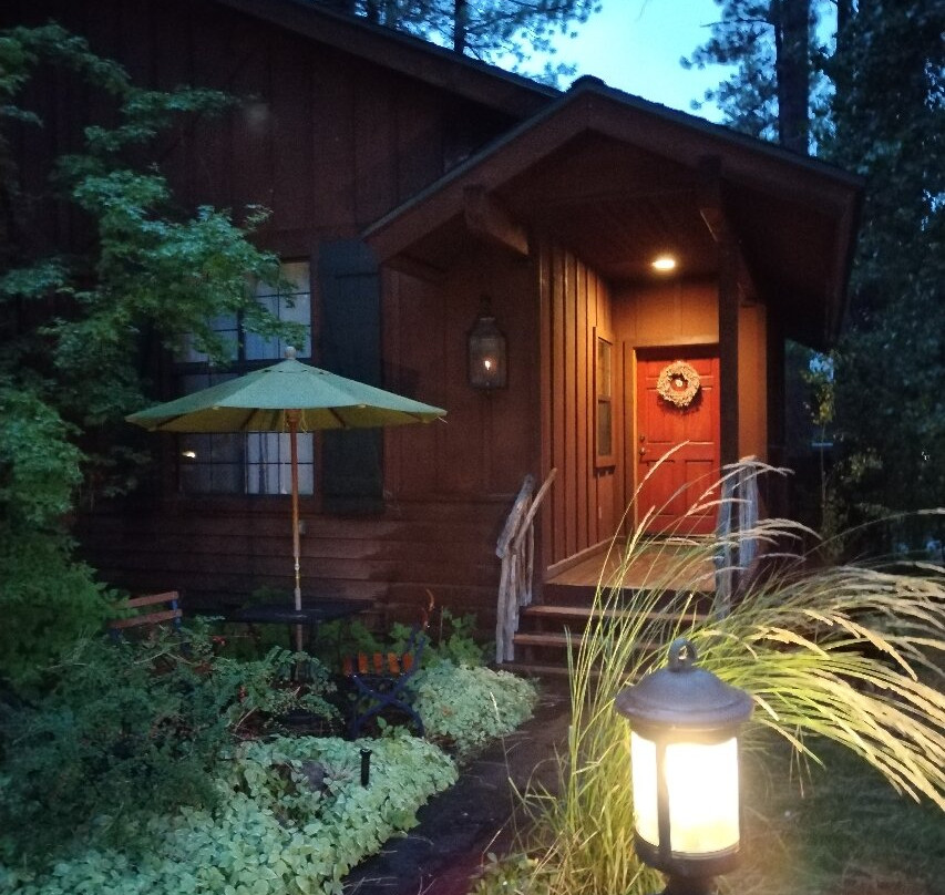 Black Bear Lodge主图