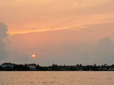 VIP 007 Sea Charters-七哩滩必去景点