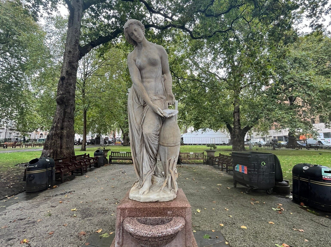 Berkeley Square-伦敦必去景点