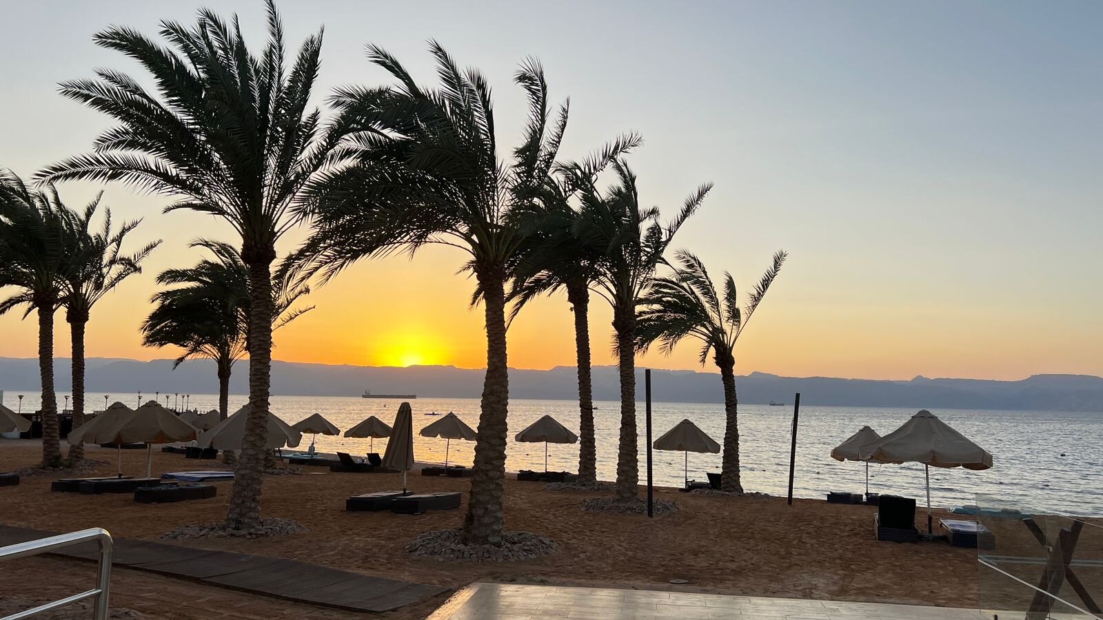 Luxotel Aqaba Beach Resort & Spa.-泳池