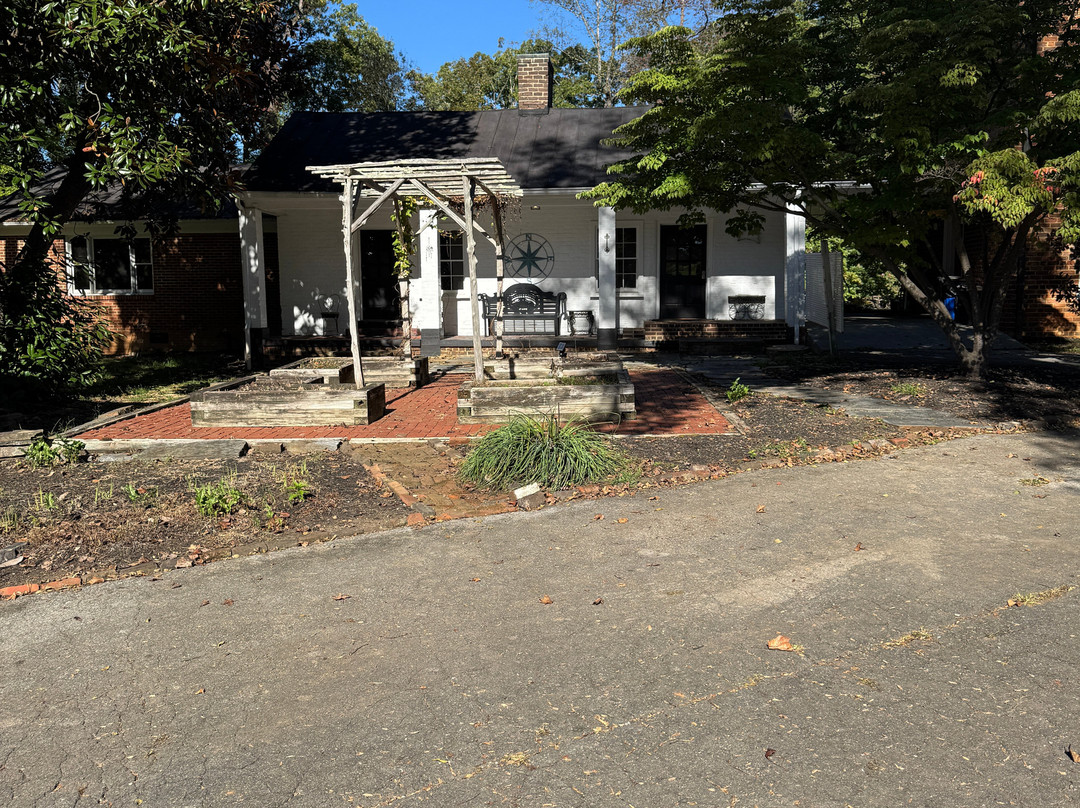 Early Inn at the Grove主图