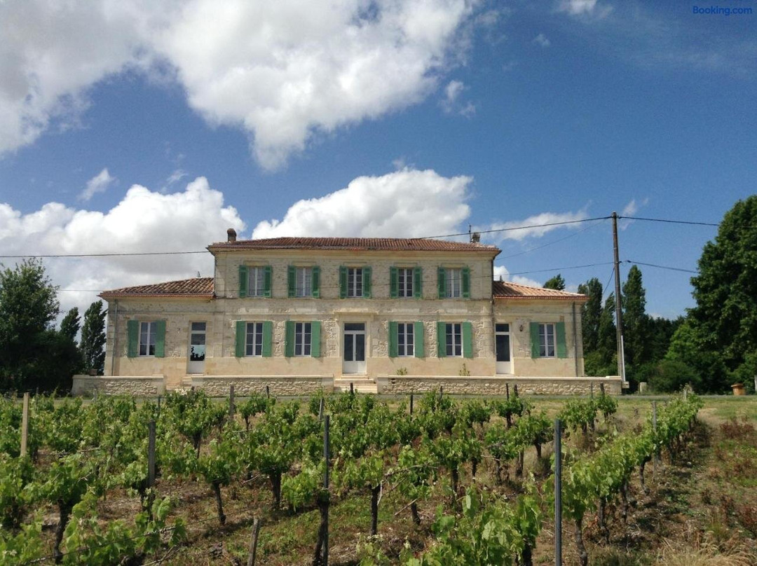 Gites Gayet - 2 Maisons de Vacances Jumelles Patiras et Mascaret